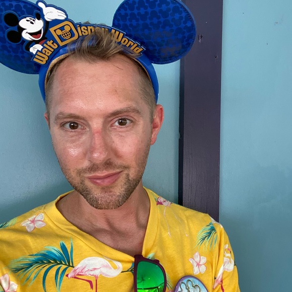 Meet your Posher, Kyle - Picture 2 of 4